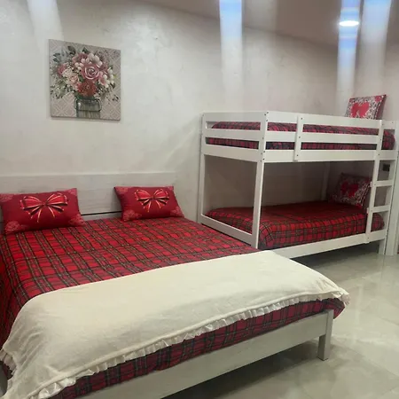 Chloehouse נאפולי