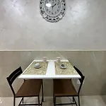 Chloehouse 公寓 *